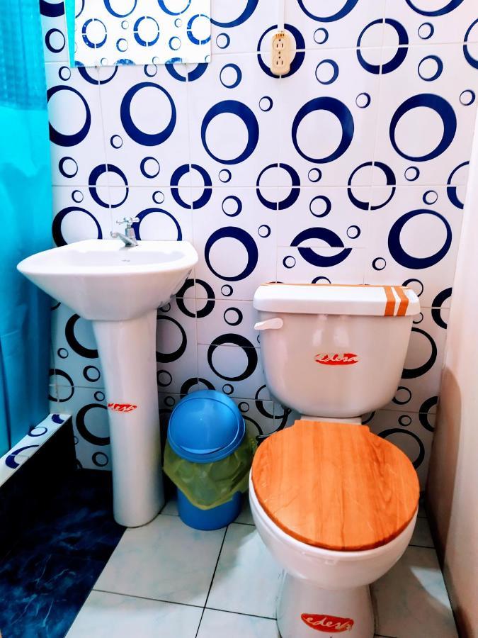 Hostal Latitud Ecuem Quito Zewnętrze zdjęcie