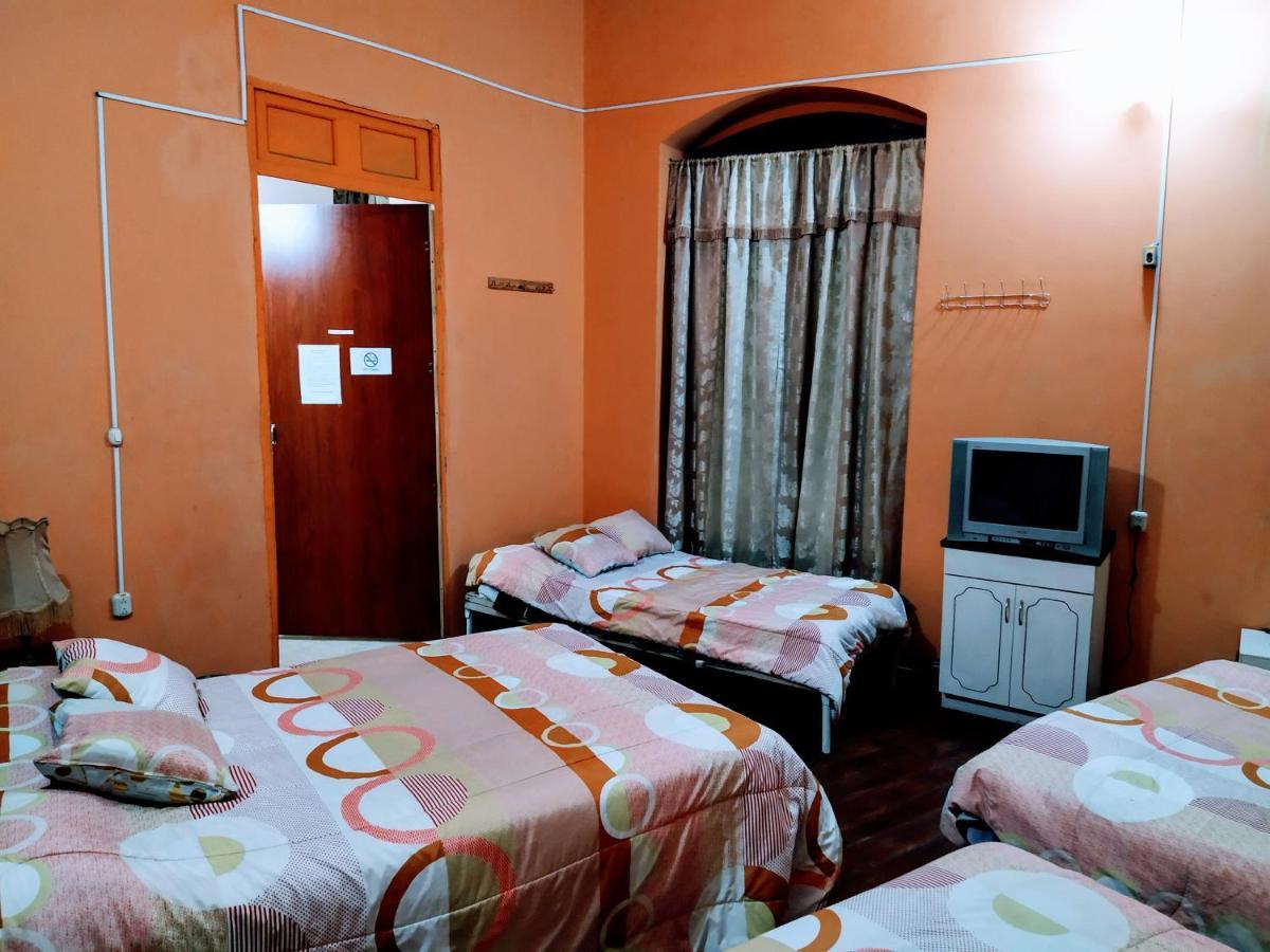 Hostal Latitud Ecuem Quito Zewnętrze zdjęcie